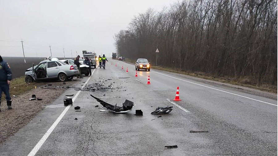 Один человек погиб и трое пострадали в страшной аварии на трассе Краснодар – Ейск