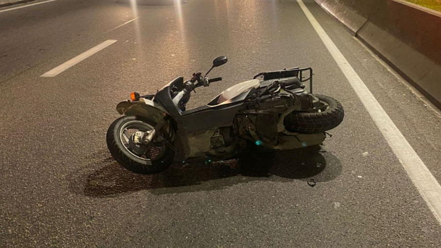 В Сочи водителю мопеда ампутировали руку после ДТП с микроавтобусом 