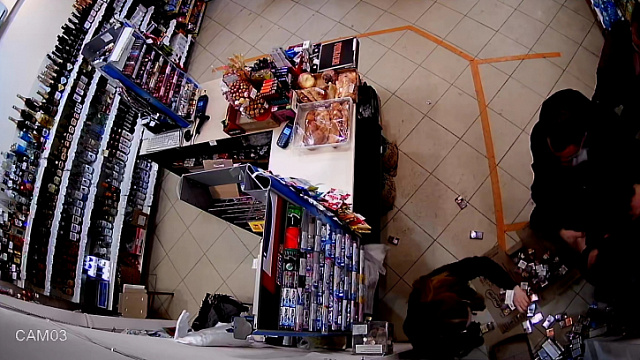 В Краснодаре горе-грабитель обронил паспорт друга на месте преступления