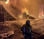 В Красноармейском районе загорелся консервный завод