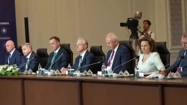 В ОАЭ состоятся первые трехсторонние переговоры между Россией, США и Украиной