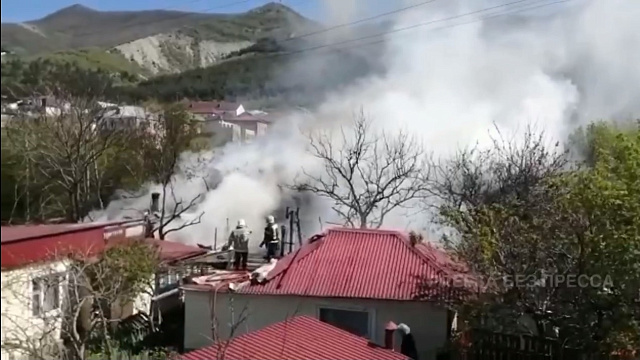 В Геленджике сгорела хозпристройка на улице Фрунзе