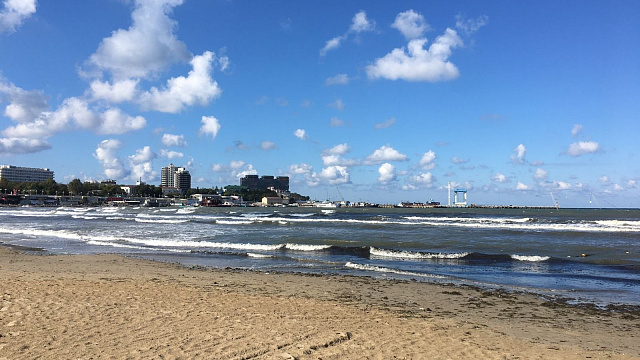 В Анапе продлили запрет на купание в море на матрасах и катамаранах