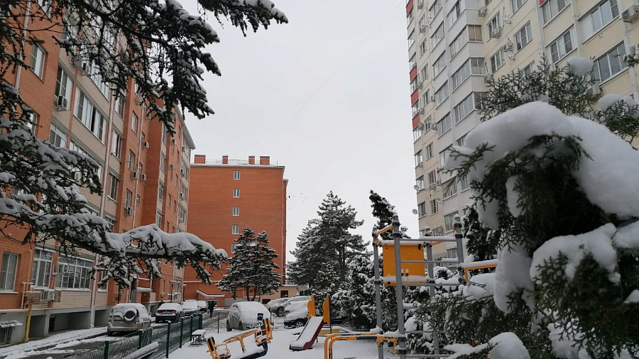 В субботу в Краснодаре и крае сохранится неустойчивая погода: низкие температуры, мокрый снег и гололедица