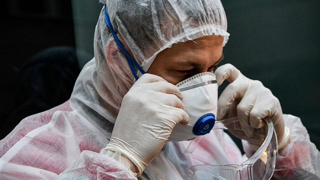 Среди заболевших 15 детей: на Кубани за сутки коронавирус подтвердился у 105 пациентов