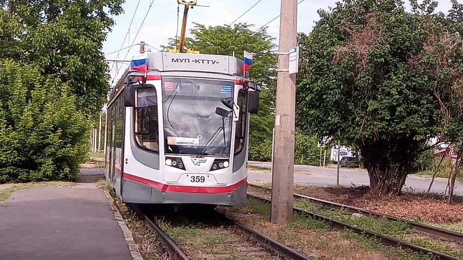 Жители Краснодара пожаловались на систему адресного открытия дверей в общественном транспорте