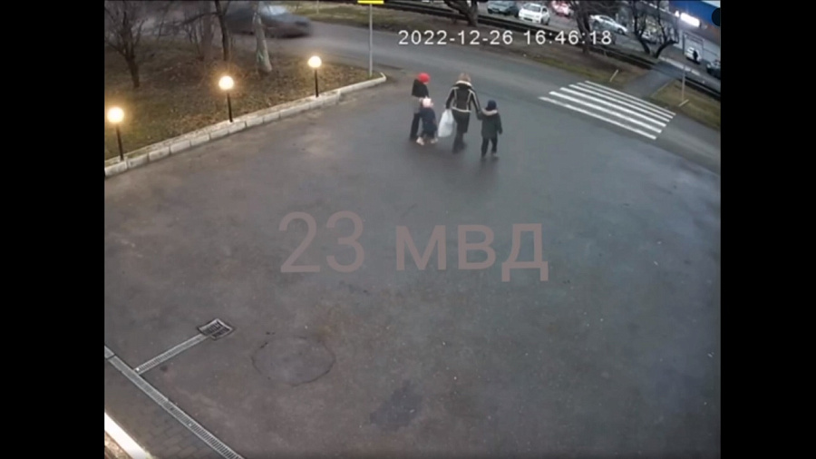 В Краснодаре следователи выясняют обстоятельства ДТП с пострадавшими детьми-пешеходами