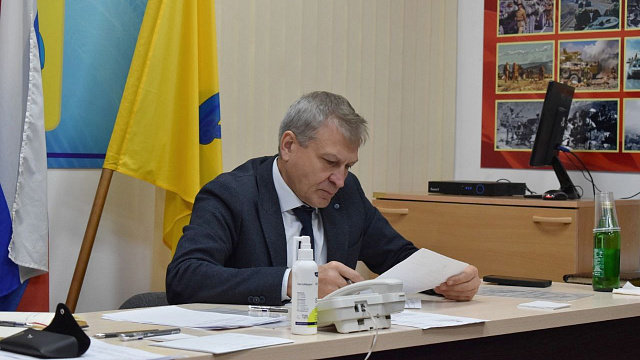 На Кубани снова обыски, на этот раз у главы Отрадненского района Волненко