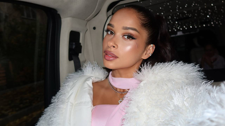 Взломанные страницы и семейный скандал: что происходит вокруг популярного блогера Алины Акиловой