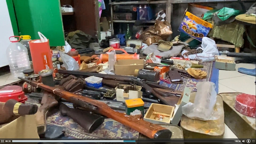 У жителя Новороссийска обнаружили арсенал оружия и боеприпасов