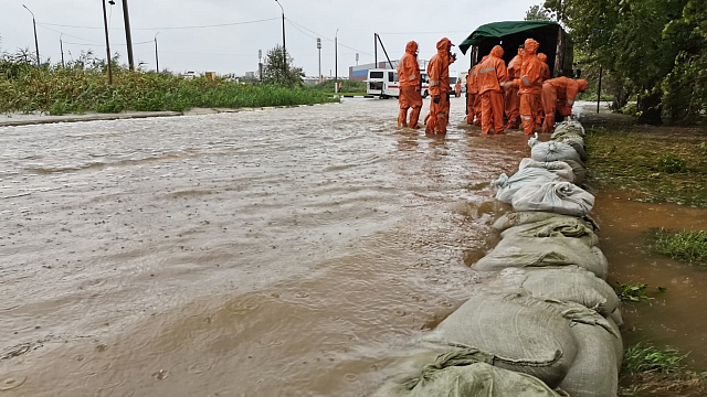 Жителей Керчи готовят к эвакуации из-за ливней