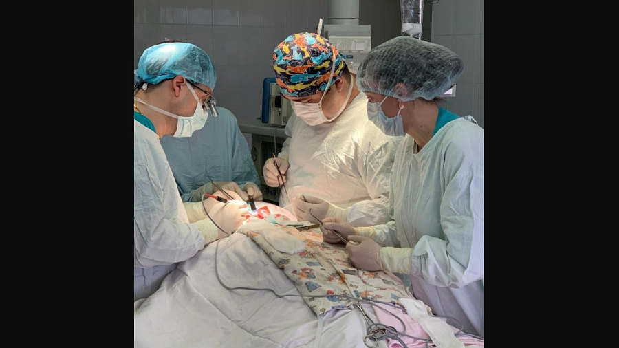 В Новороссийске хирурги успешно провели высокорискованную операцию пациенту с нарушением мозгового кровообращения 