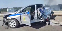 Грузовик раздавил патрульный автомобиль в Армавире