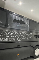 Фанаты «Краснодара» разбили окно автобуса с футболистами московского «Спартака»