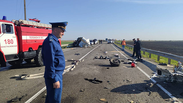 Три человека погибли в аварии на трассе в Краснодарском крае