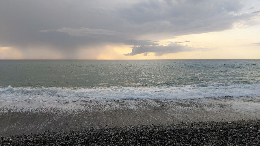Синоптики рассказали о температуре морской воды на курортах в Краснодарском крае