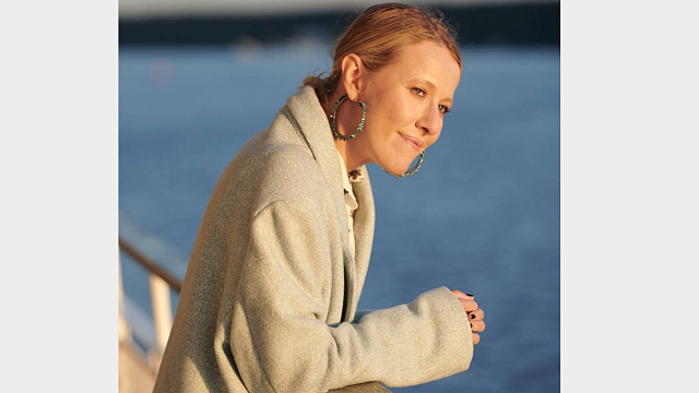 Ксения Собчак прилетела в Сочи на допрос в МВД