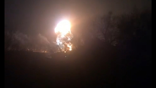 В Крыму утром 26 декабря в порту Феодосии прогремели взрывы