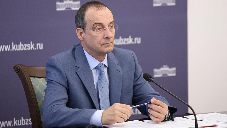 Юрий Бурлачко представил повестку дня 60-й сессии краевого парламента