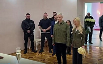 Кадры со свадьбы SHAMAN и Мизулиной в Донецке появились в сети