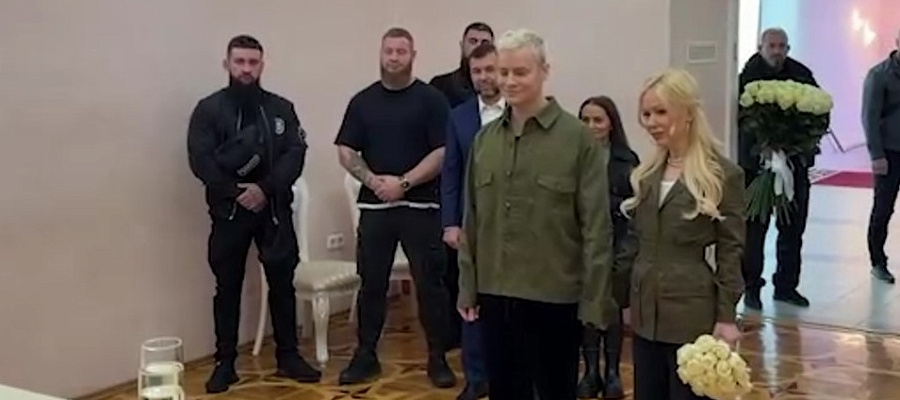 Кадры со свадьбы SHAMAN и Мизулиной в Донецке появились в сети