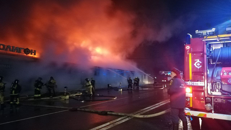 15 человек погибли, 5 пострадали. В Костроме из-за запуска ракетницы в кафе «Полигон» произошел пожар