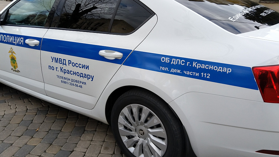 В Краснодаре разыскивают женщину-водителя на красной «Kia», сбившую ребенка на «зебре»