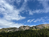 В районе Даховской, а также горных курортах Адыгеи и Кубани в субботний выходной погода приготовила солнечный день, но с ночными заморозками до -5°С