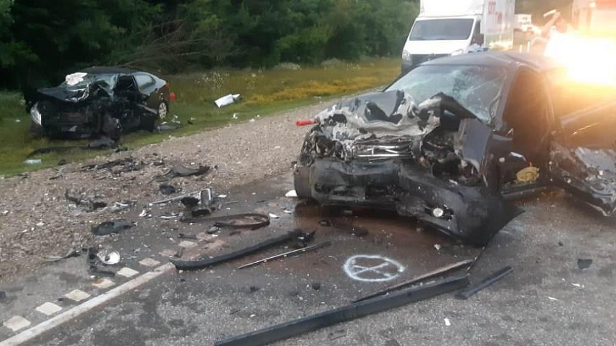 3 человека пострадали в лобовом ДТП на трассе «Дон» в Краснодарском крае
