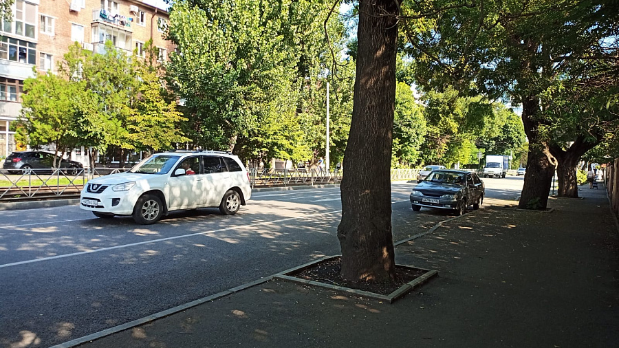 Не поддается никакому описанию: блогер пожаловался на постоянные адские пробки в сторону центра Краснодара