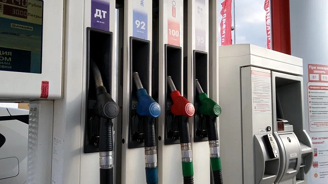 В Краснодаре продолжает расти цена на бензин