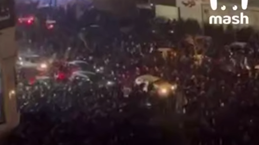 Порядка 45 погибших, более 2000 задержанных: что известно о массовых протестах с поджогами в Иране 