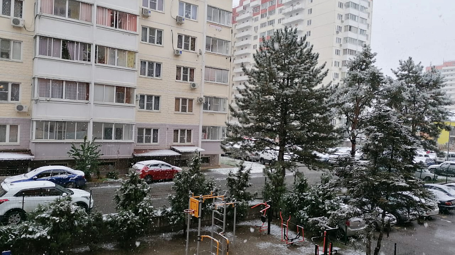 В субботу в Краснодаре и крае синоптики прогнозируют снег, шквалистый ветер и дальнейшее похолодание