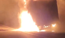 На трассе «Джубга — Сочи» загорелся грузовик