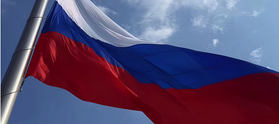 В Краснодаре торжественно отметили День Государственного флага России