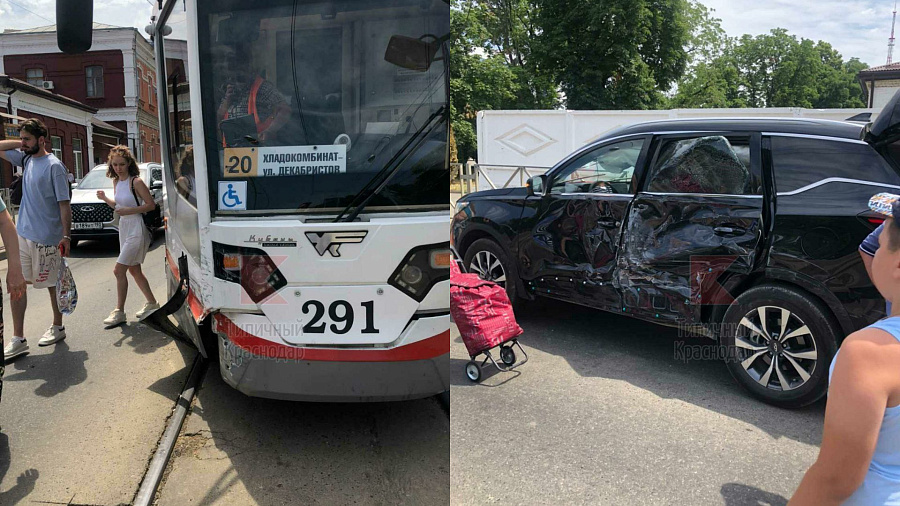 В МВД рассказали подробности о ДТП с трамваем и иномаркой в Краснодаре 