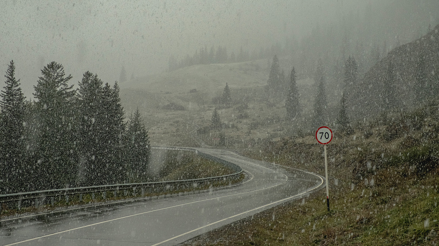 В Гузерипле, а также в горных курортах Адыгеи и Кубани в начале недели вернутся дожди с мокрым снегом и шквалистый ветер