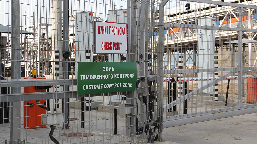В Краснодарском крае заработал новый таможенный пост в порту Тамань