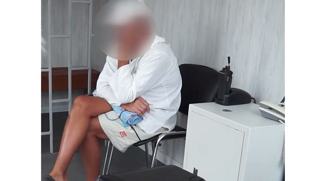 Голый турист в Сочи устроил шоу на пляже и угодил в полицию