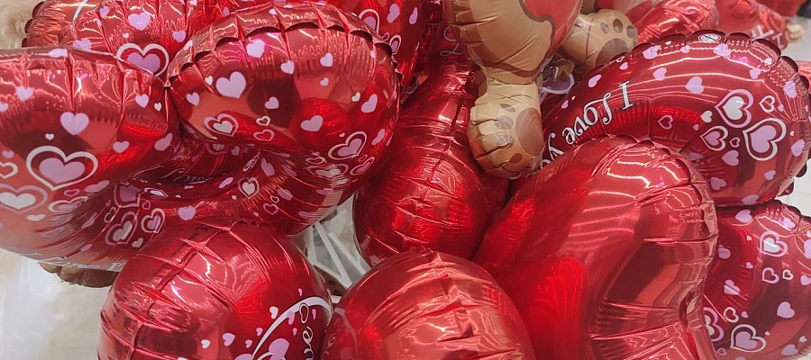 Жители Краснодара назвали самый желанный подарок ко Дню святого Валентина