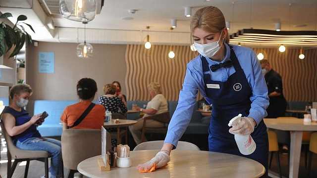 В Ростовской области вводят новые COVID-ограничения: отменяются концерты, приостанавливается оказание плановой медпомощи