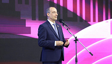 Вениамин Кондратьев и Юрий Бурлачко поздравили Совет молодых депутатов с юбилеем