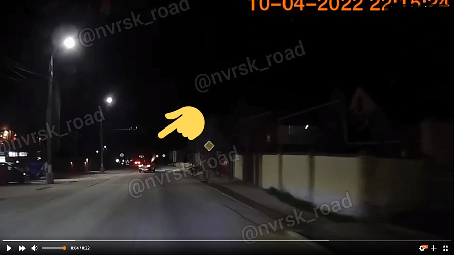 В Новороссийске пассажир машины устроил стрельбу на дороге и попал на видео