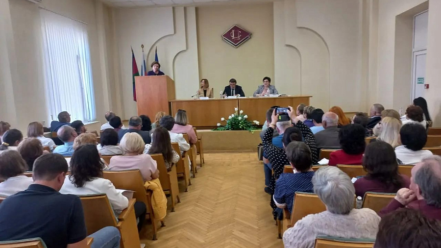 В Краснодаре изменили название и устав Союза журналистов Кубани и переизбрали председателя