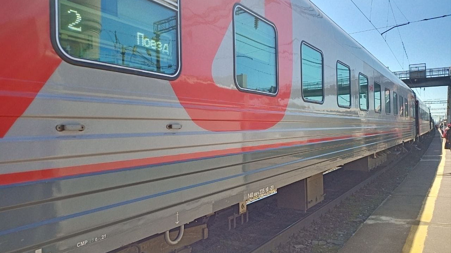 В Саратовской области с поезда «Тюмень —  Адлер» сняли более 120 детей