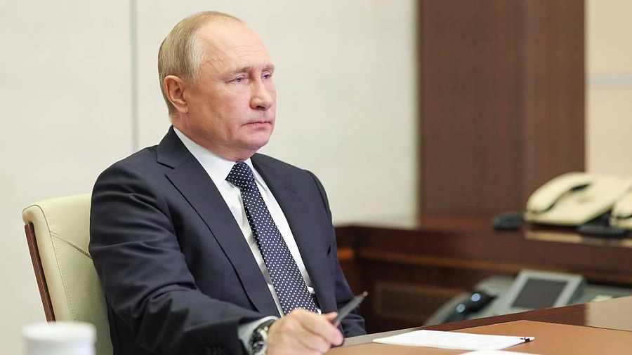 Владимир Путин: «Я ваше мнение услышал, решение будет принято сегодня». Участники Совбеза РФ поддержали признание независимости ЛНР и ДНР