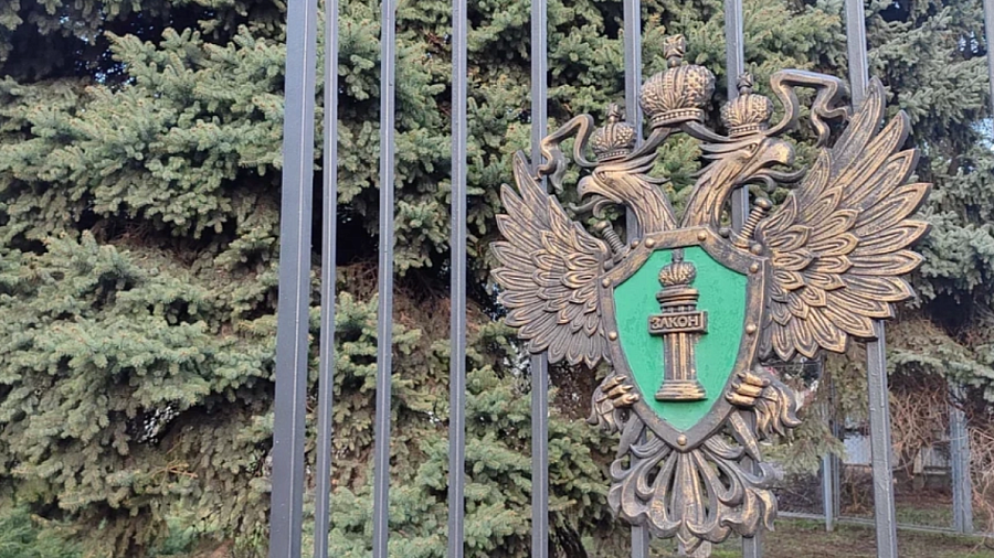На Кубани будут судить мужчину, сломавшего палец праовоохранителю  