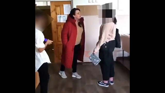 «Вы кто такие? Вы сюда пришли, на халяву учитесь»: в школе Краснодара произошел конфликт между ученицей и педагогом