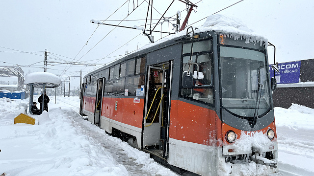 Стало известно, как в Краснодаре будут ходить трамваи и троллейбусы в новогоднюю ночь