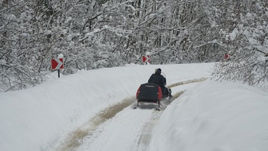 В Краснодарском крае из-за снегопада прервано транспортное сообщение с тремя поселками